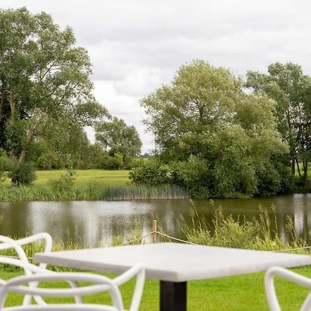 Kingfisher Hotel, Golf And Country Club Milton Keynes Eksteriør billede