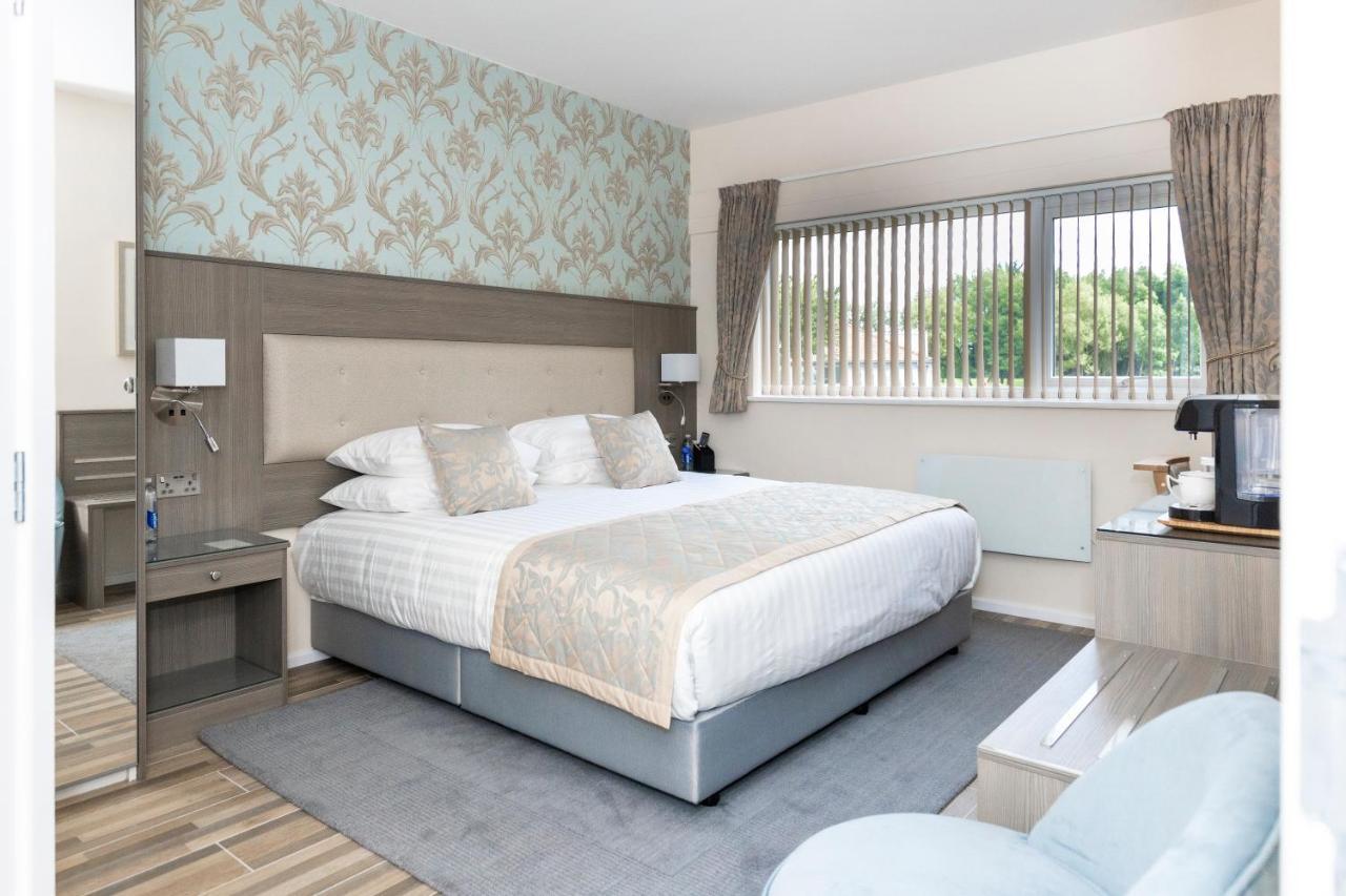 Kingfisher Hotel, Golf And Country Club Milton Keynes Eksteriør billede