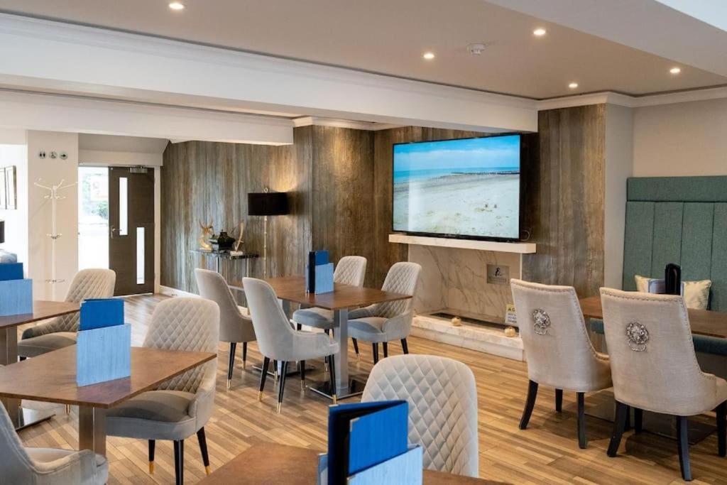 Kingfisher Hotel, Golf And Country Club Milton Keynes Eksteriør billede